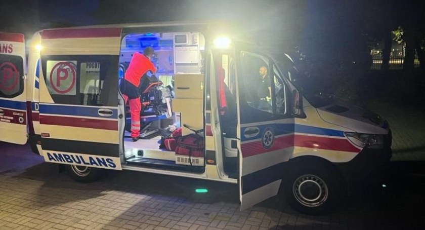 Policjanci pomogli mężczyźnie z nagłym zatrzymaniem krążenia
