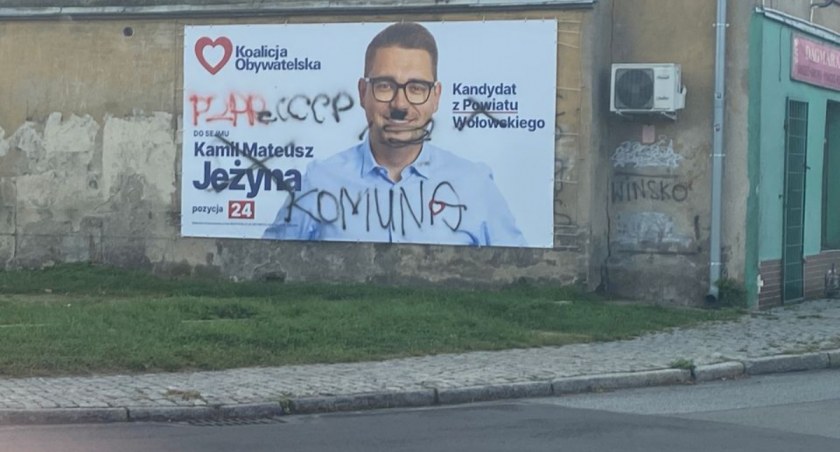 Kto w Wińsku niszczy banery Koalicji Obywatelskiej?