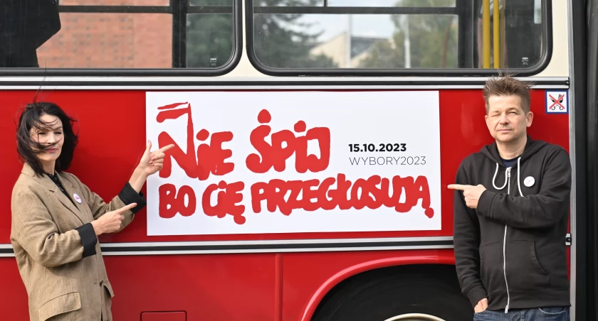 Dopisanie się do rejestru wyborców od dzisiaj możliwe w zabytkowym „Ikarusie” 