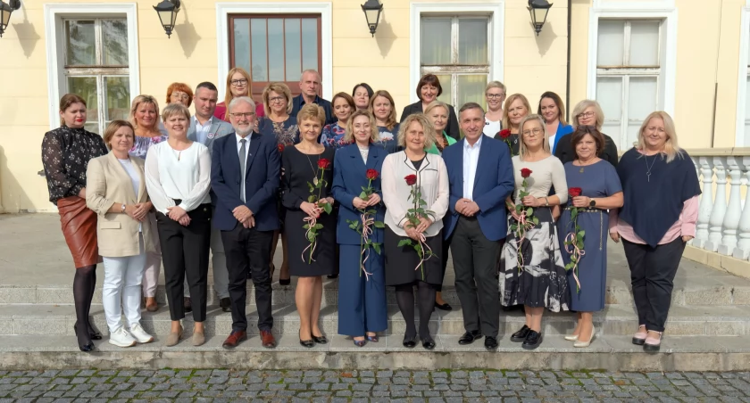 Dla tych, co kształtują przyszłość: Życzenia w Dniu Nauczycieli