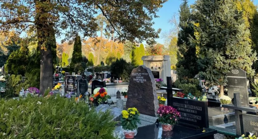Zarządca cmentarza przypomina o płaceniu za groby