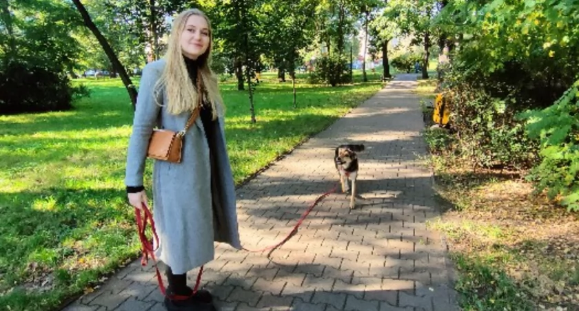 Tak żyją młodzi? Dzbanek filtrujący, własna torba i ubrania z drugiej ręki 