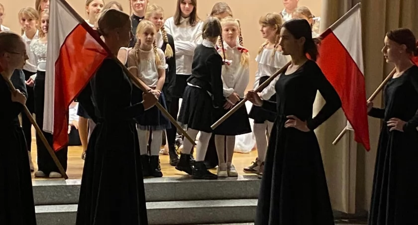 Uroczystości niepodległościowe w Mojęcicach