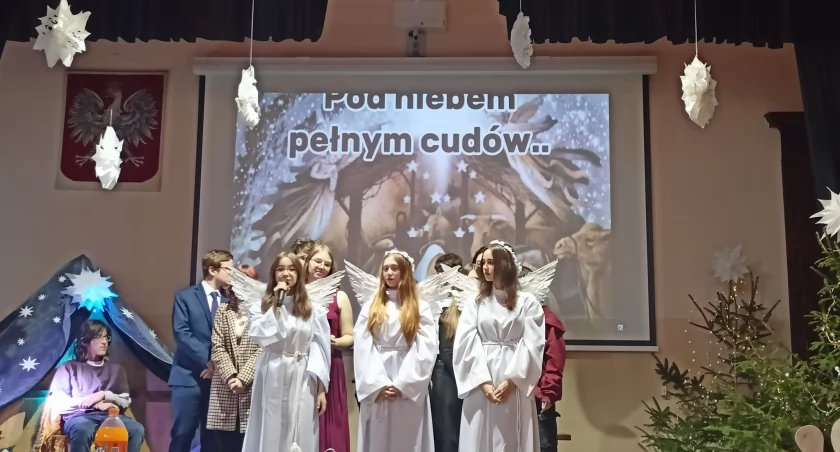 Jasełka i kolędowanie w wołowskim Koperniku [ZDJĘCIA]