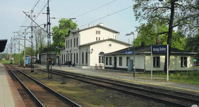 Opóźnienia pociągów Wrocław - Wołów przez... stare tory, brak remontów i pieniędzy PKP