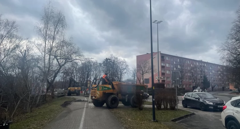 Wielkie zmiany na horyzoncie. Ciężki sprzęt wjechał na budowę ŚOW i wiaduktu