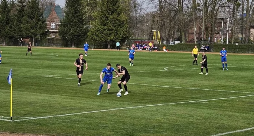 Podział punktów na dolnobrzeskim stadionie