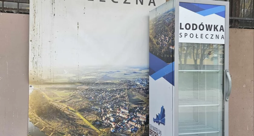 Nie masz co zrobić z nadmiarem jedzenia po świętach? Skorzystaj z lodówki społecznej!
