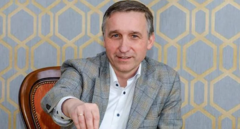 Artur Michałek zaprasza na debatę Ireneusza Furę! Ten odpowiada