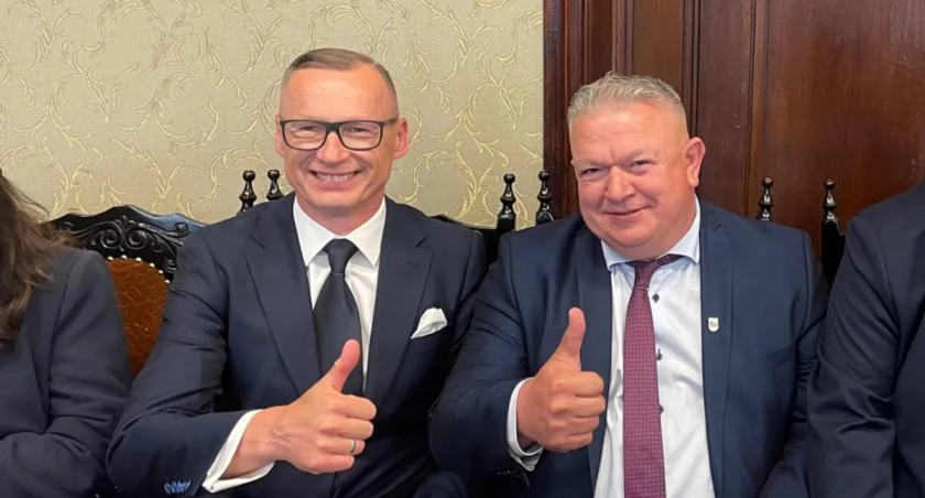 Nowe otwarcie w powiecie. Starosta z rekomendacją burmistrzów dwóch największych gmin: Wołowa i Brzegu Dolnego
