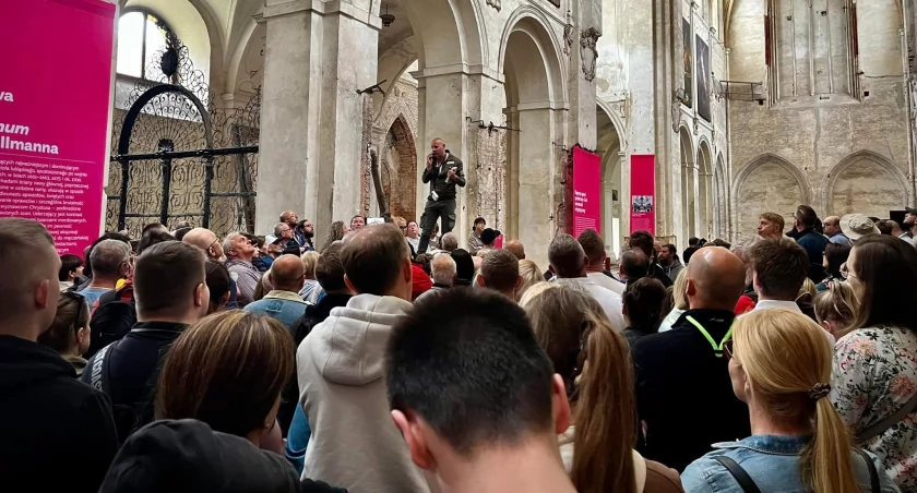 Tłumy zwiedzały Klasztor w Lubiążu