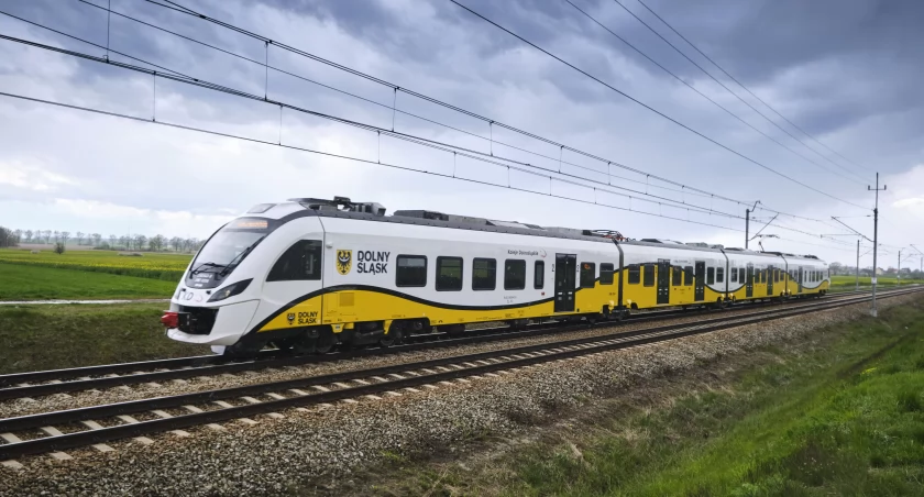 Zmieniamy rozkład jazdy: koniec remontu tunelu w Trzcińsku, wraca KD Premium Nadmorski