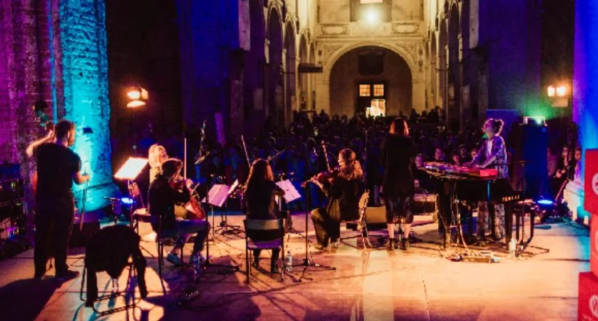 Muzyka, życie, a nawet dzikość opanują lubiąski klasztor