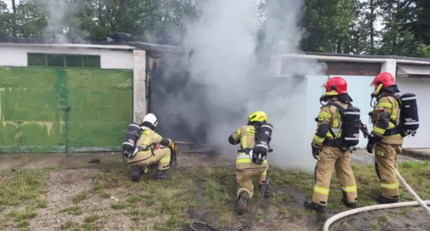 Spłonął garaż w Brzegu Dolnym