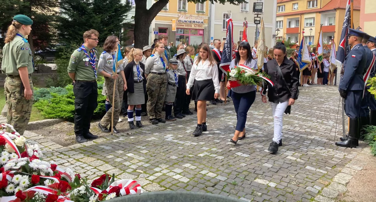 Wołów upamiętnił rocznicę wybuchu II wojny światowej [GALERIA ZDJĘĆ]