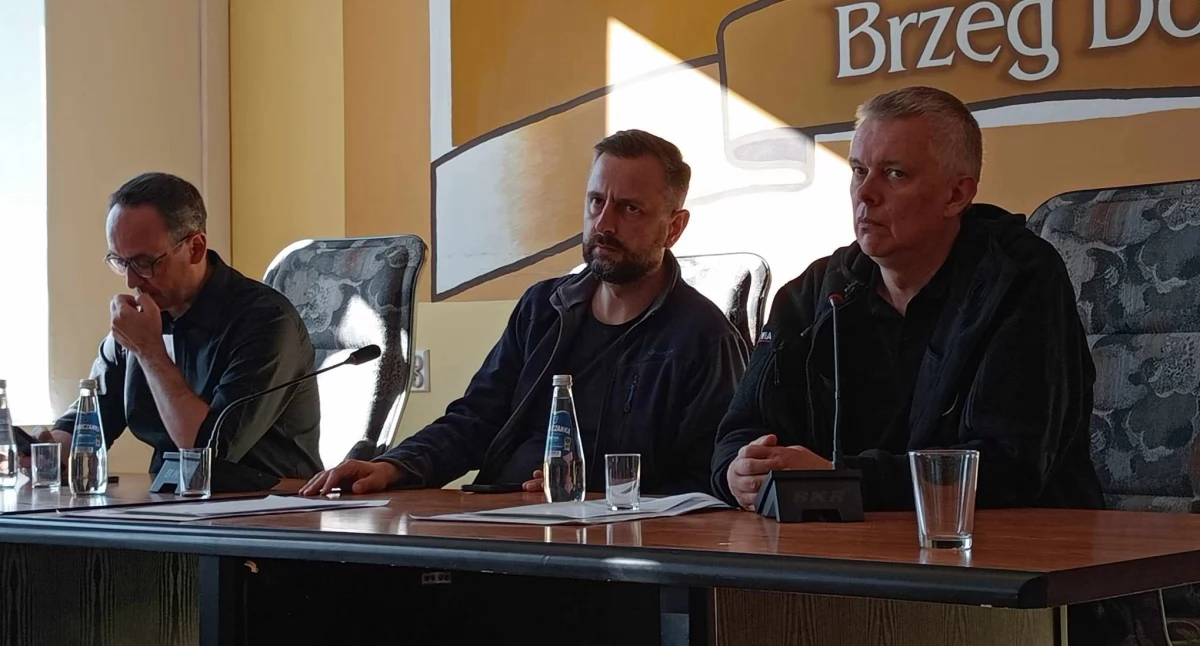 PILNE. Wicepremier Kosiniak-Kamysz i ministrowie Siemoniak i Klimczak w Brzegu Dolnym