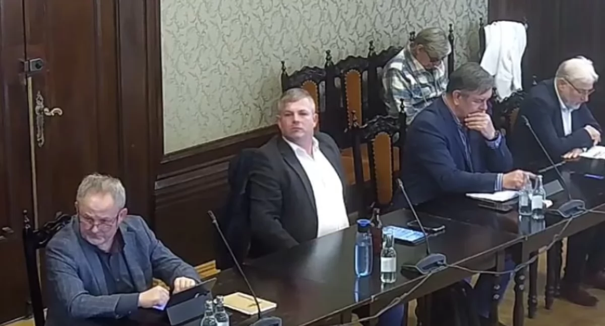 Radny Jarosław Iskra dostał nową funkcję. Czy zdradził DIS?