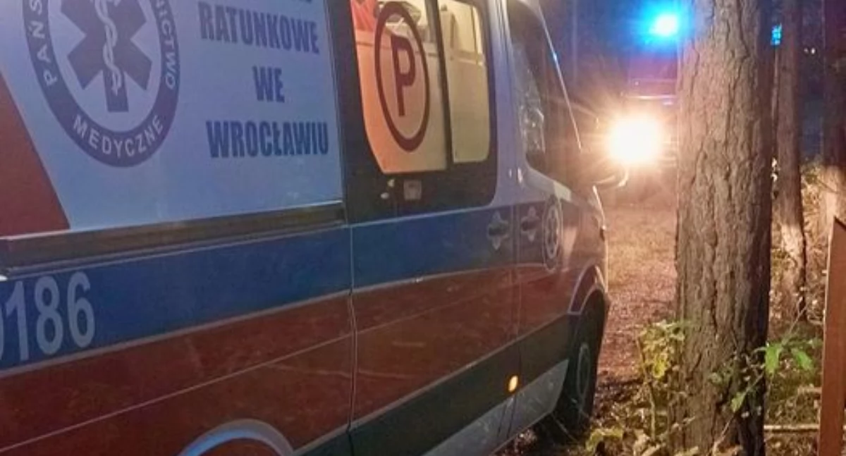 Wypadek motocyklisty i złamanie nogi w lesie: Intensywny tydzień dla służb ratunkowych