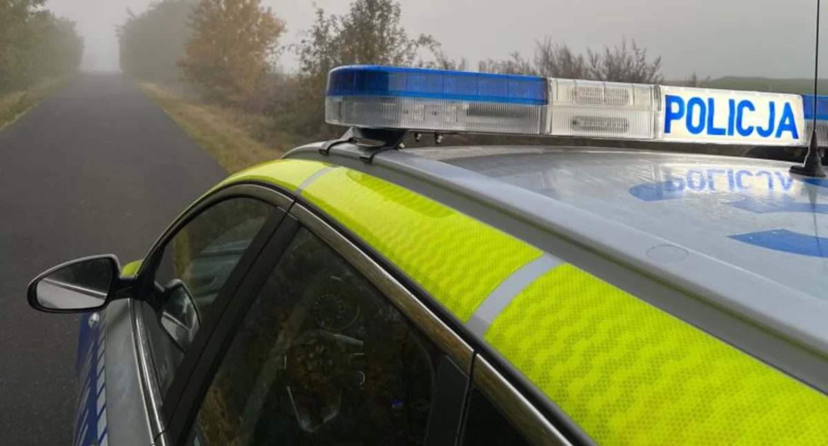  Mgła utrudnia widoczność – policja apeluje o ostrożność na drogach!
