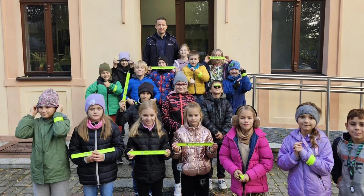Dzień z życia policjanta – uczniowie wołowskiej podstawówki na wyjątkowej lekcji