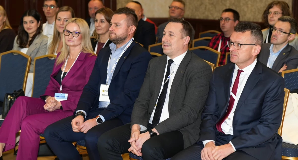 Dolnośląska kolej za 10 lat: eksperci debatowali podczas pierwszego Forum Kolejowego Dolnego Śląska
