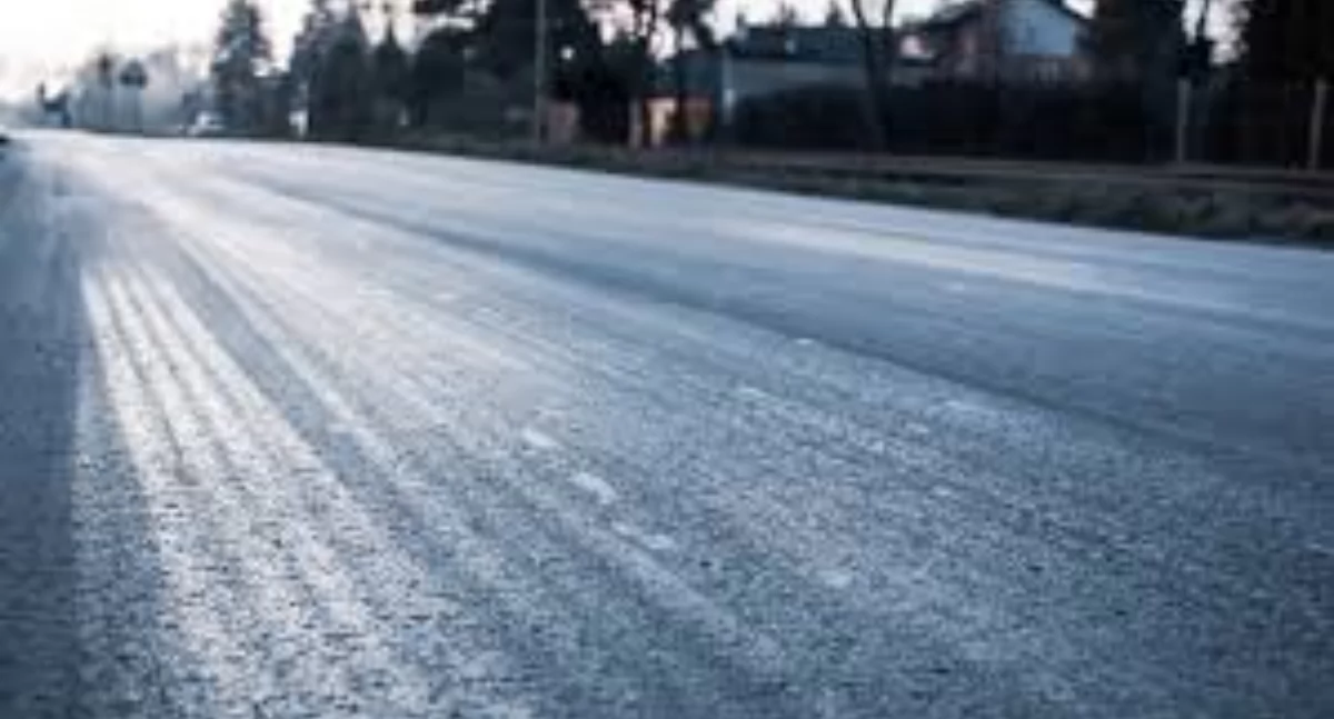 Zmienne  warunki na drogach i apel wołowskiej policji