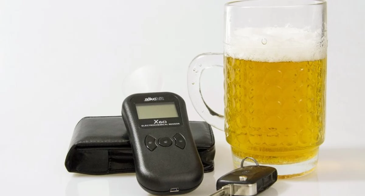 Po jakim czasie można wsiąść do auta po alkoholu? 