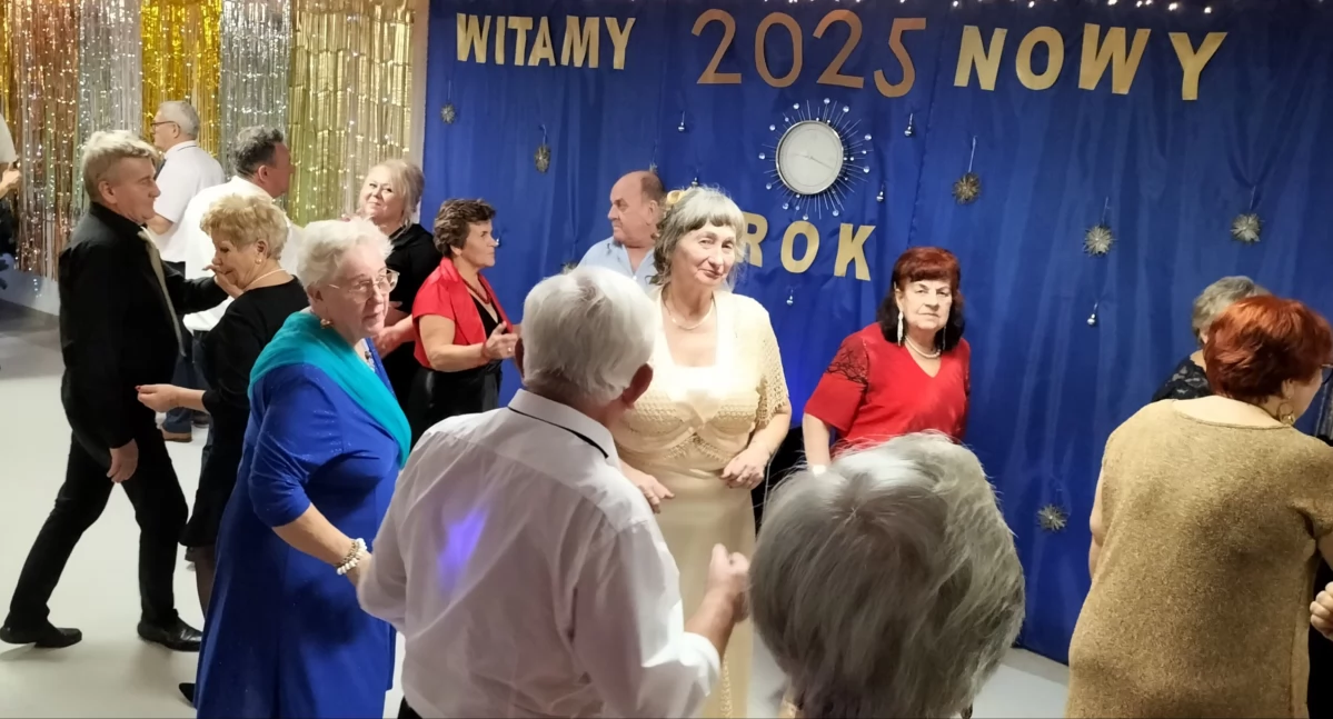 Seniorzy tanecznym krokiem wkroczyli w Nowy Rok