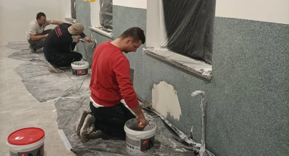 Remont sali głównej w świetlicy wiejskiej w Warzęgowie to czyn społeczny!