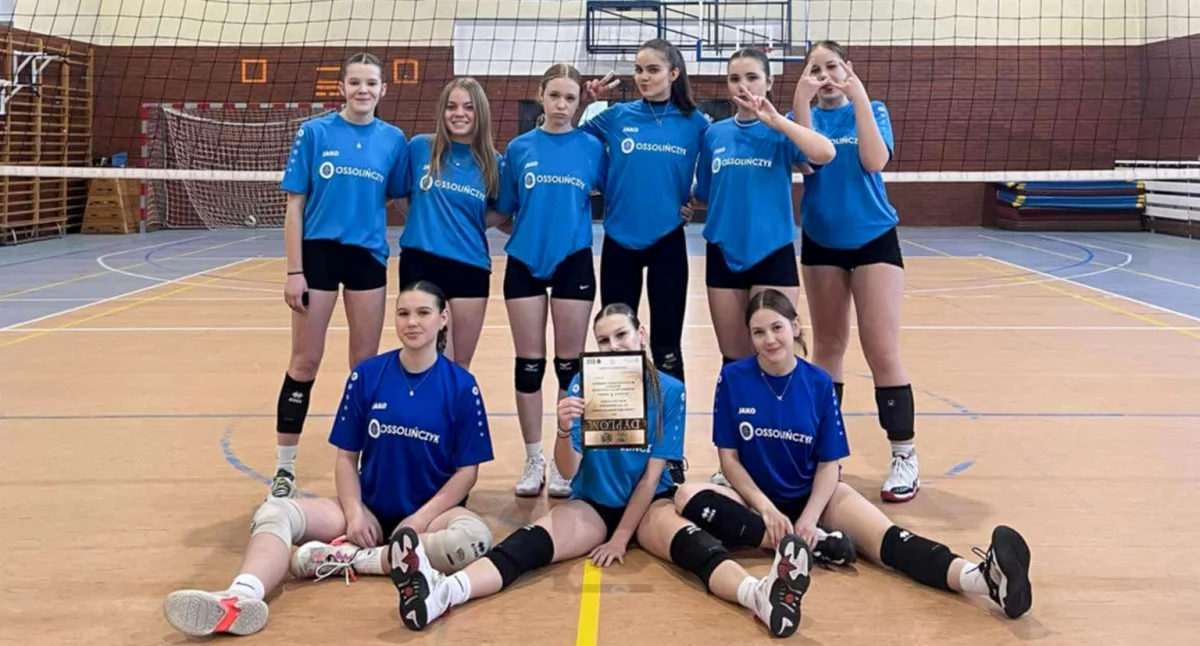 Licealistki z Ossolińczyka najlepsze w Powiatowej Licealiadzie w siatkówce!