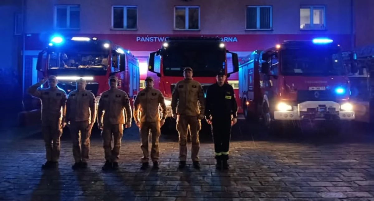 Wołowscy strażacy złożyli hołd zmarłemu ratownikowi