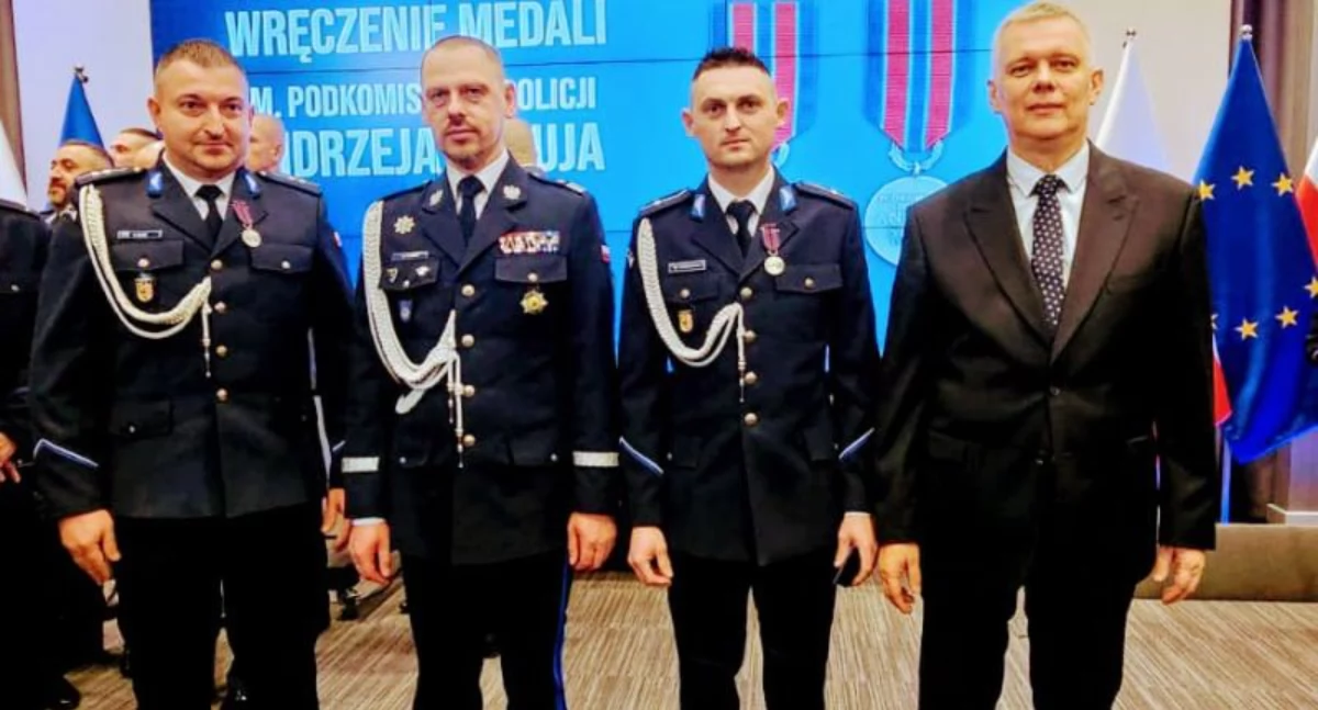 Weszli w ogień, by ratować życie – bohaterstwo wołowskich policjantów zostało docenione