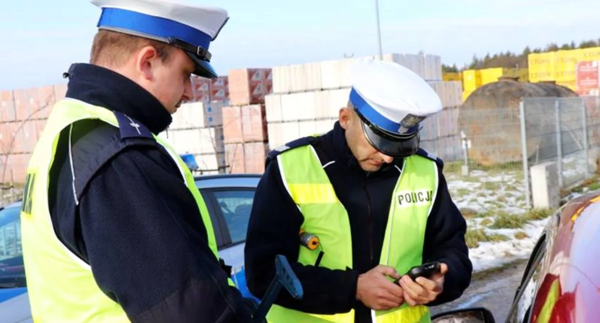 Stop agresji na drodze. Policja prosi o nadsyłanie zdjęć piratów drogowych