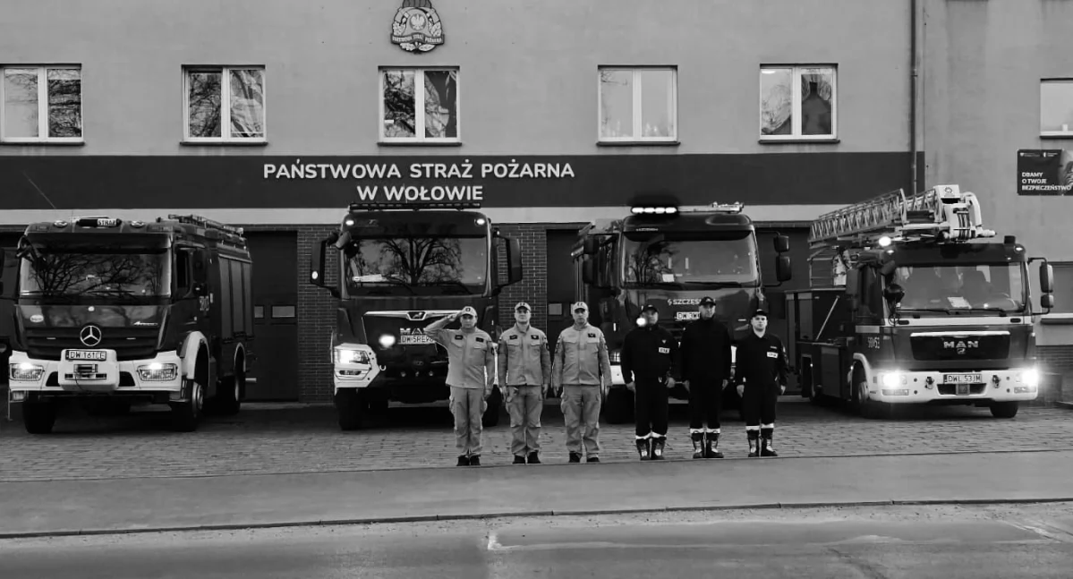 Strażacy z Wołowa oddali hołd zmarłemu koledze