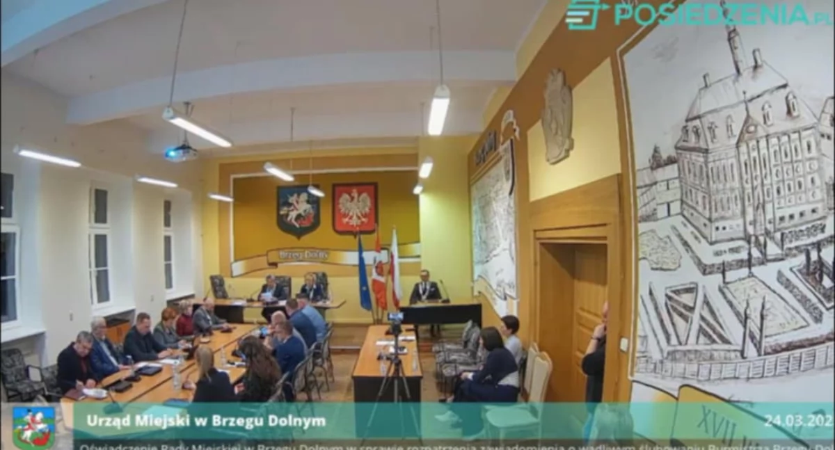Burmistrz Brzegu Dolnego złożył ślubowanie po raz trzeci. Kuriozalna sytuacja w samorządzie