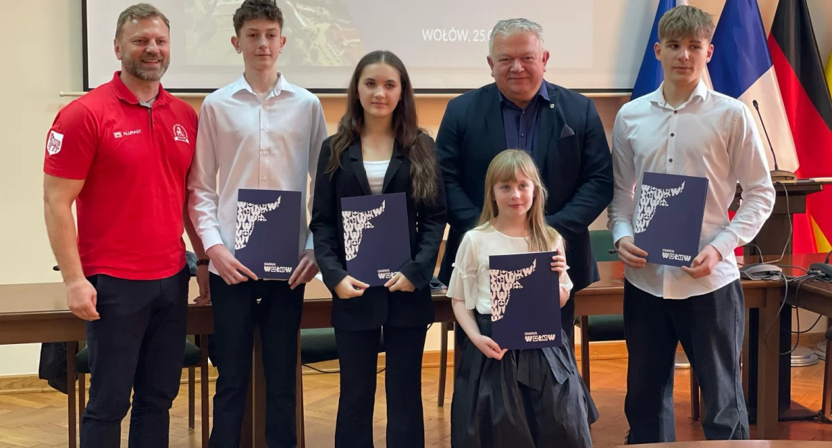 Młodzi sportowcy ze stypendium burmistrza