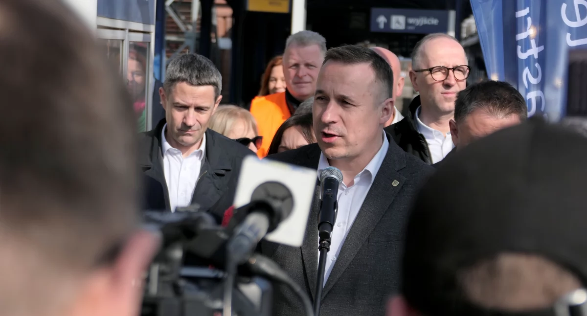 Jak Dolny Śląsk, to Koleje Dolnośląskie. Odbudowa i inwestycje w regionie