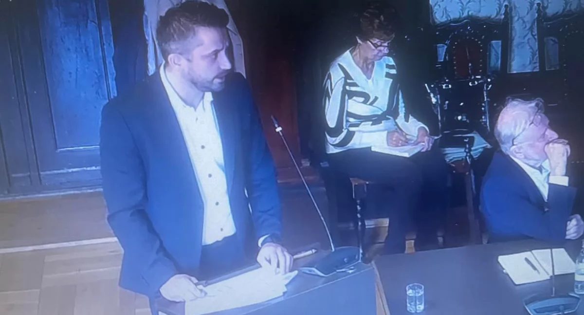 „Jak się miesza herbatę bez cukru…” – burzliwa sesja o przyszłości PCM Wołów. Granat: „Czas na kierunki przynoszące zysk”