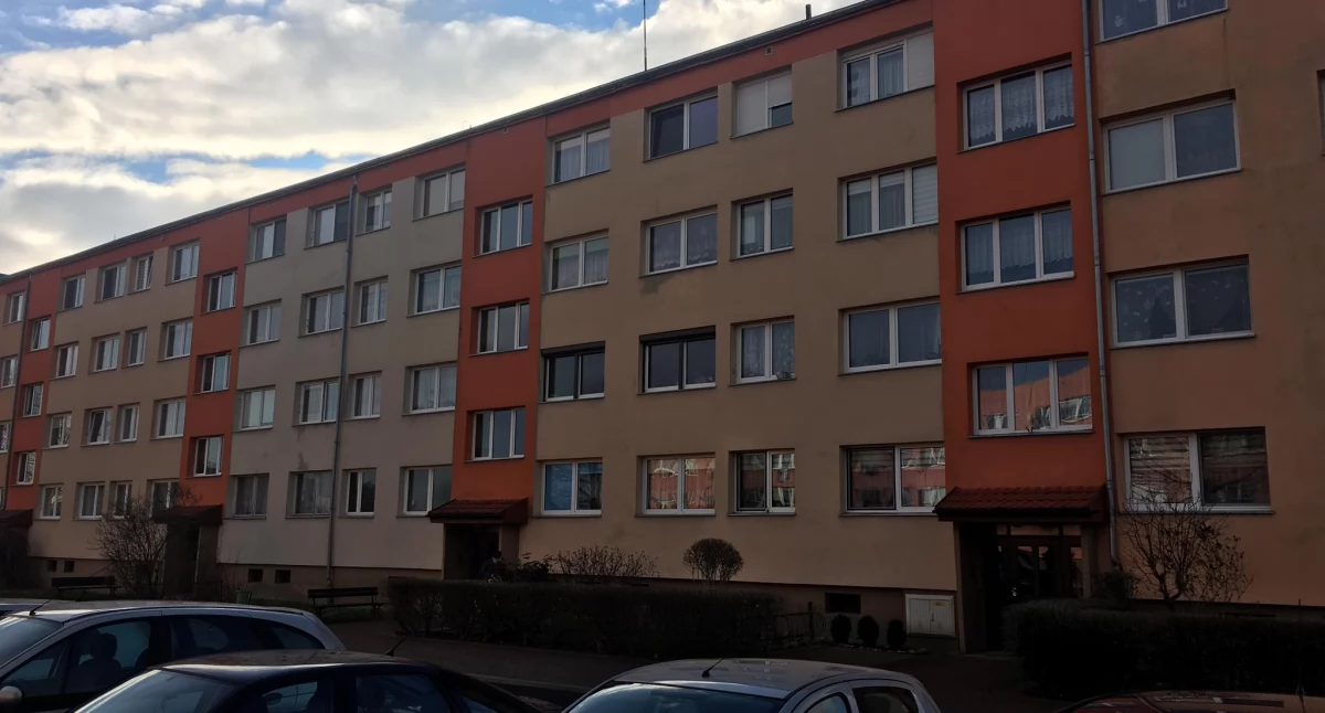  Burmistrz Brzegu Dolnego  zmienia kurs? Koniec z karami zbiorowymi za brak segregacji?