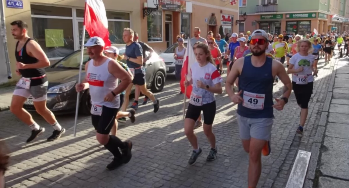 Dołącz do 11. Wołowskiego Biegu Flagi Narodowej i pobiegnij w barwach biało-czerwonych!