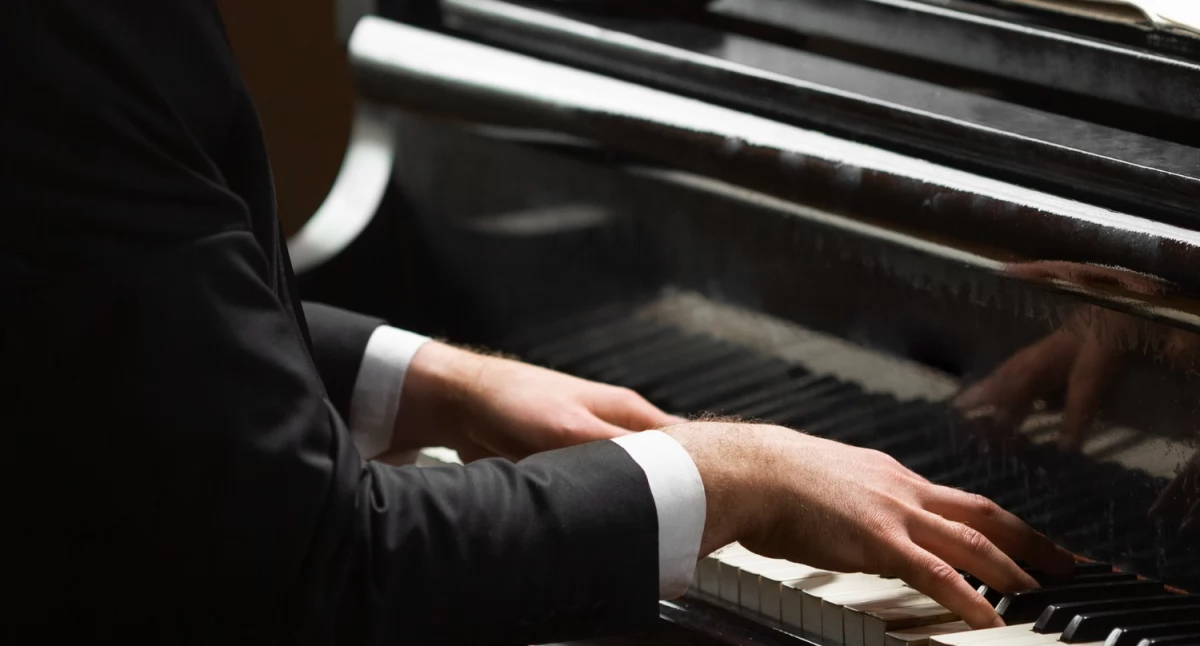 Organista z Wołowa prowadził podwójne życie. Po godzinach podawał się za...ginekologa