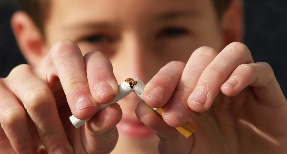 Światowy Dzień bez Tytoniu – papierosy, e-papierosy i nikotyna w każdej formie nadal groźne dla zdrowia