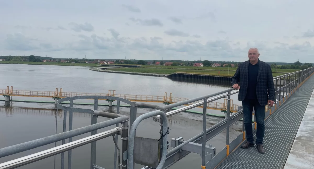 Odra, która chłodzi powietrze i produkuje energię. Jak stopnie wodne w Malczycach, Prawikowie i Wałach zmieniają klimat, produkują energię i budzą emocje