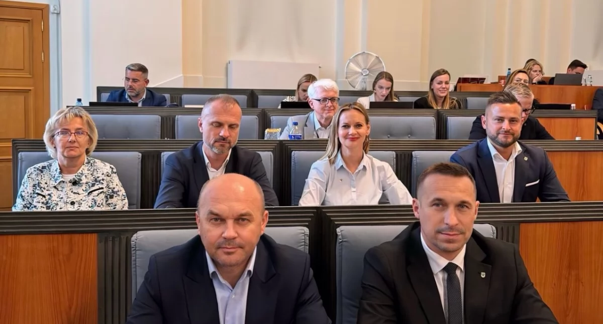 Ponad 600 tysięcy złotych dla gmin powiatu wołowskiego na infrastrukturę sportową i drogi dojazdowe