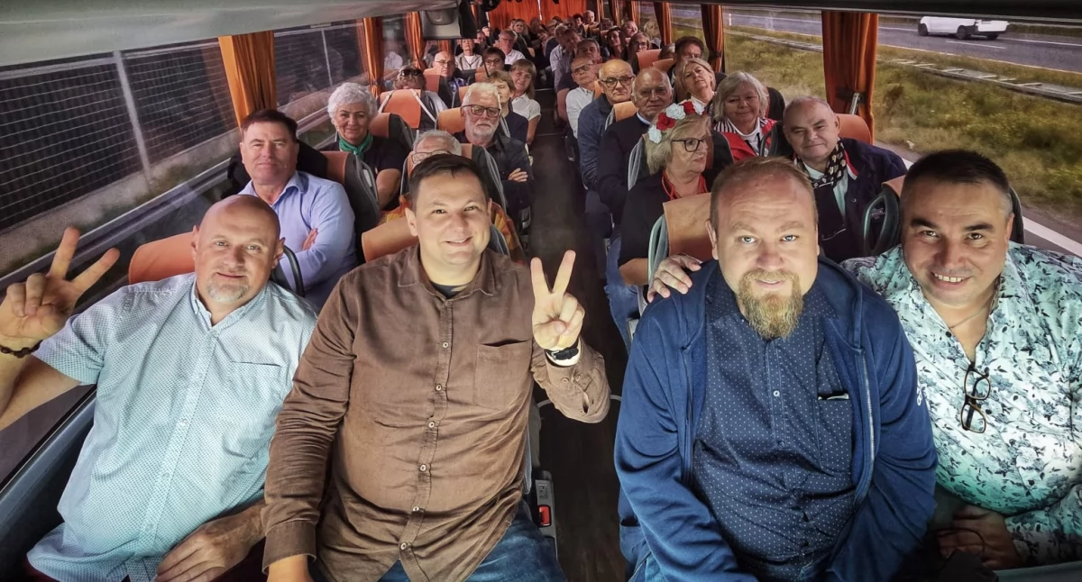 Mieszkańcy powiatu wołowskiego na zaprzysiężeniu Prezydenta Karola Nawrockiego