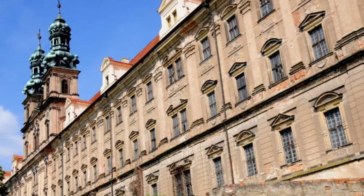 Lubiąż, jakiego nie znacie. Wyjątkowe zwiedzanie z Tomaszem Bonkiem