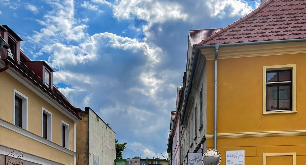 IMGW ostrzega przed burzami i upałem
