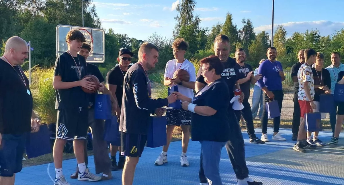 Międzysołecka rywalizacja na parkiecie – Turniej Koszykówki 3x3 w Lipnicy