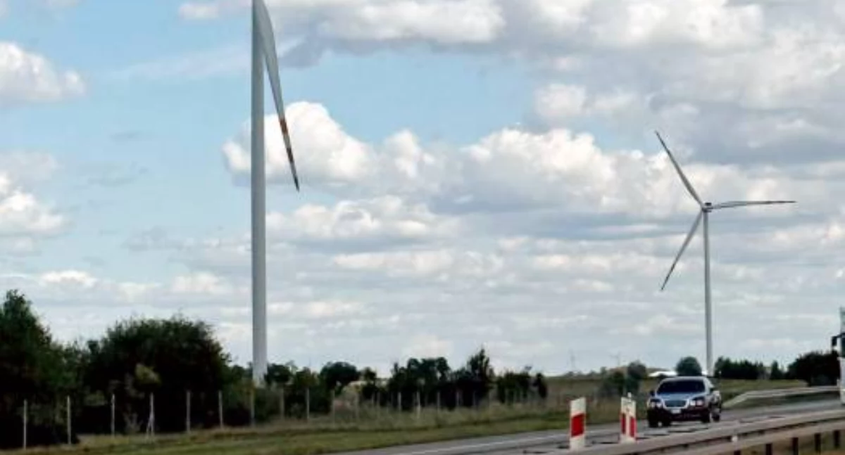 Ustawa wiatrakowa po wecie prezydenta. Co to oznacza dla gmin? Prawnik odpowiada na pytania Czytelników