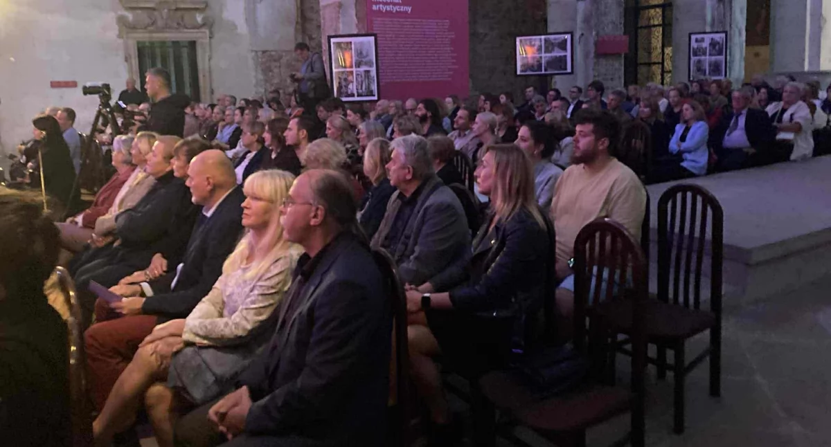 Wyjątkowy koncert w klasztornych murach. „Z klasyką przez Polskę” zachwycił publiczność